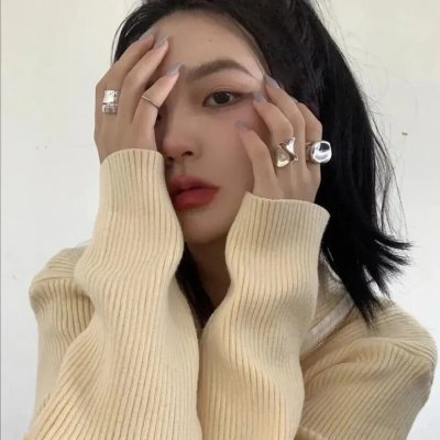 姣妹日记 高清封面
