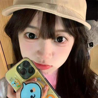 亚历克斯与艾玛 高清封面